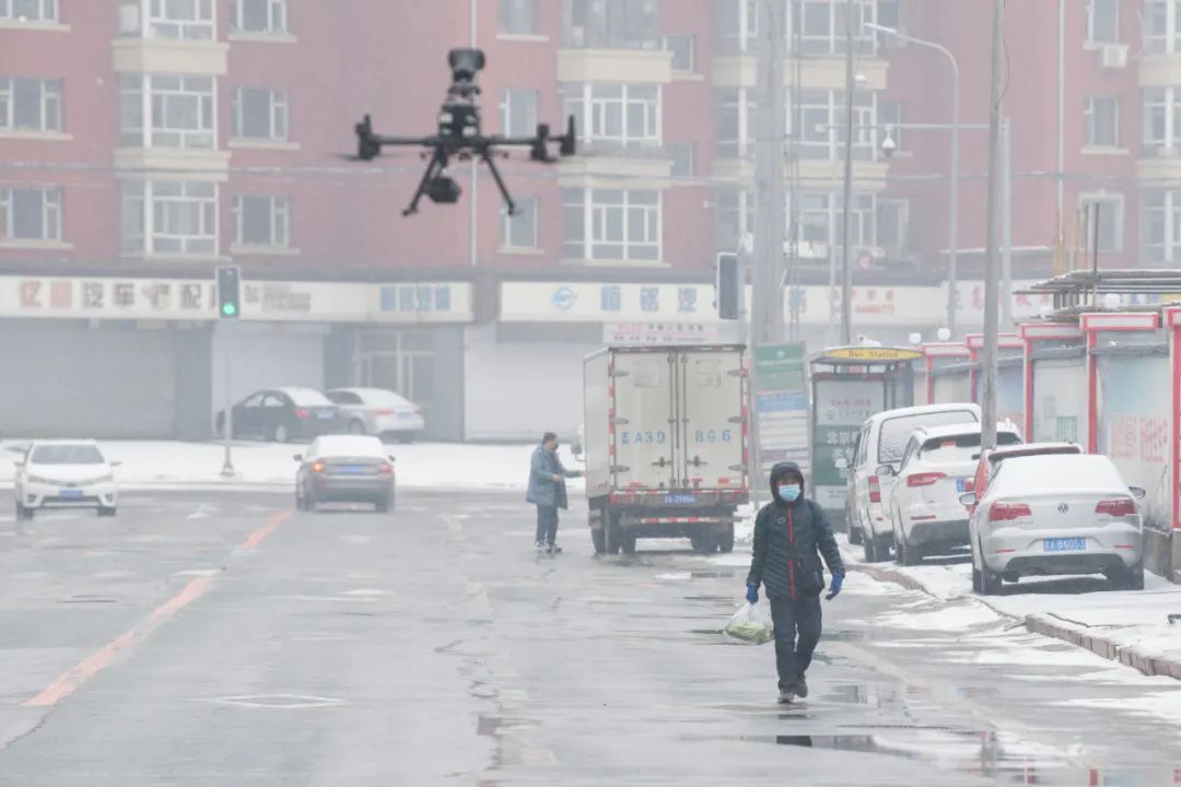 無人機進社區構建“三位一體”堅固疫情防控體系(圖1)