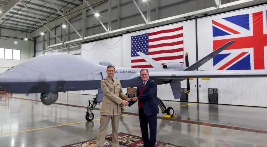 英國首架“守護(hù)者”無人機(jī)驗(yàn)收測試完成(圖1)