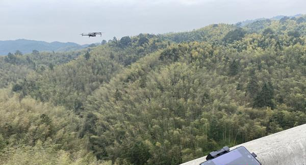 高速路管員巡邏用上千里眼無(wú)人機(jī),巡邏效率大大(圖2)