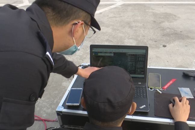 千里眼無人機保障春運交通安全出行(圖2) 千里眼無人機保障春運交通安全出行(圖2)